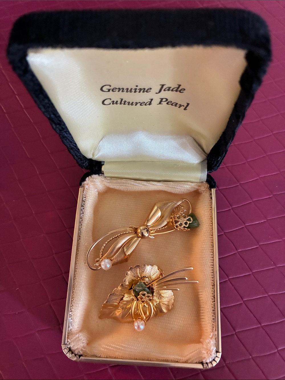 Two vintage brooches